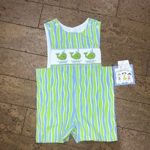 NWT 18 m Three Sisters smocked whale shortall